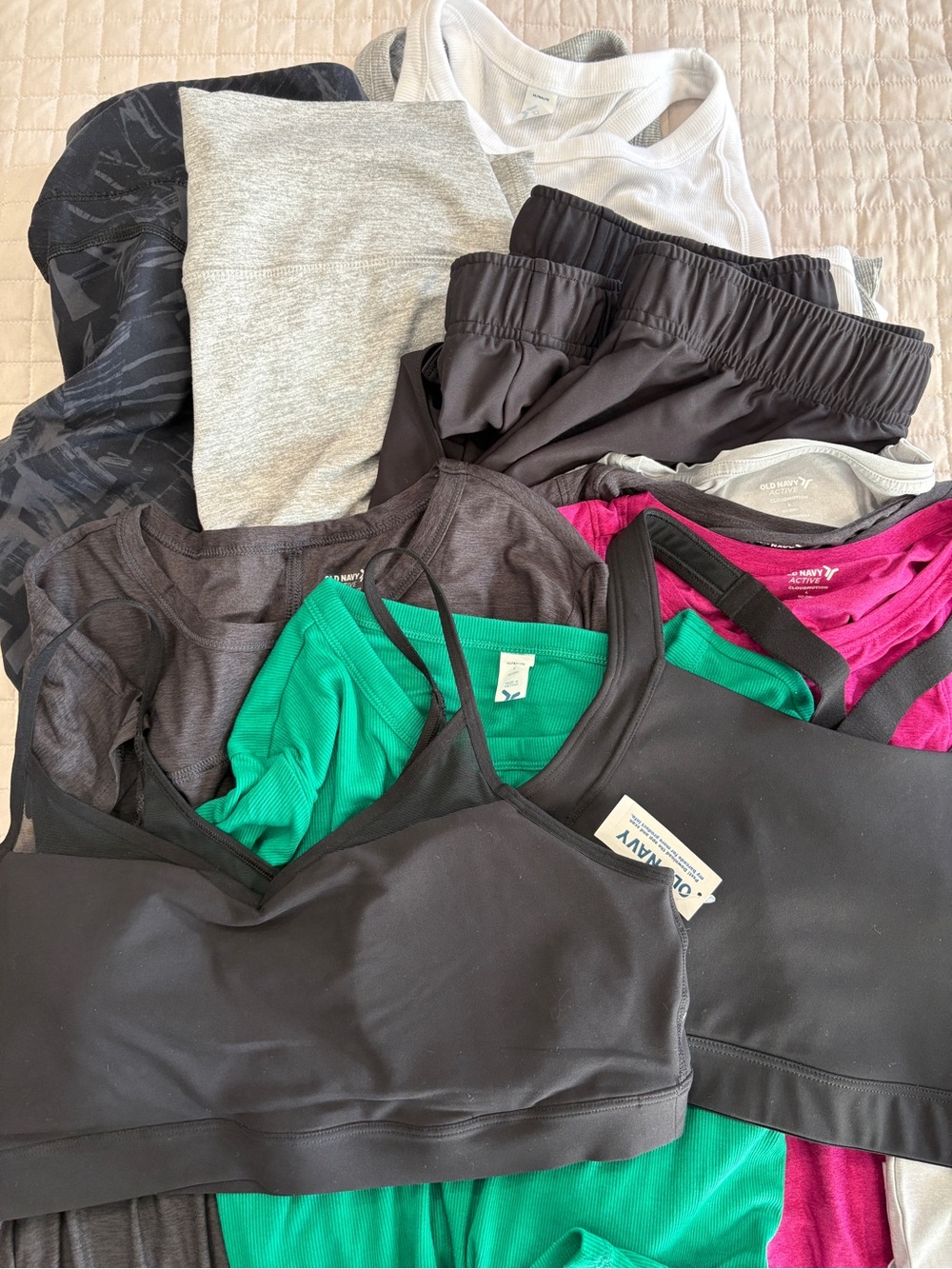 HUGE Old Navy Workout Bundle - size Large